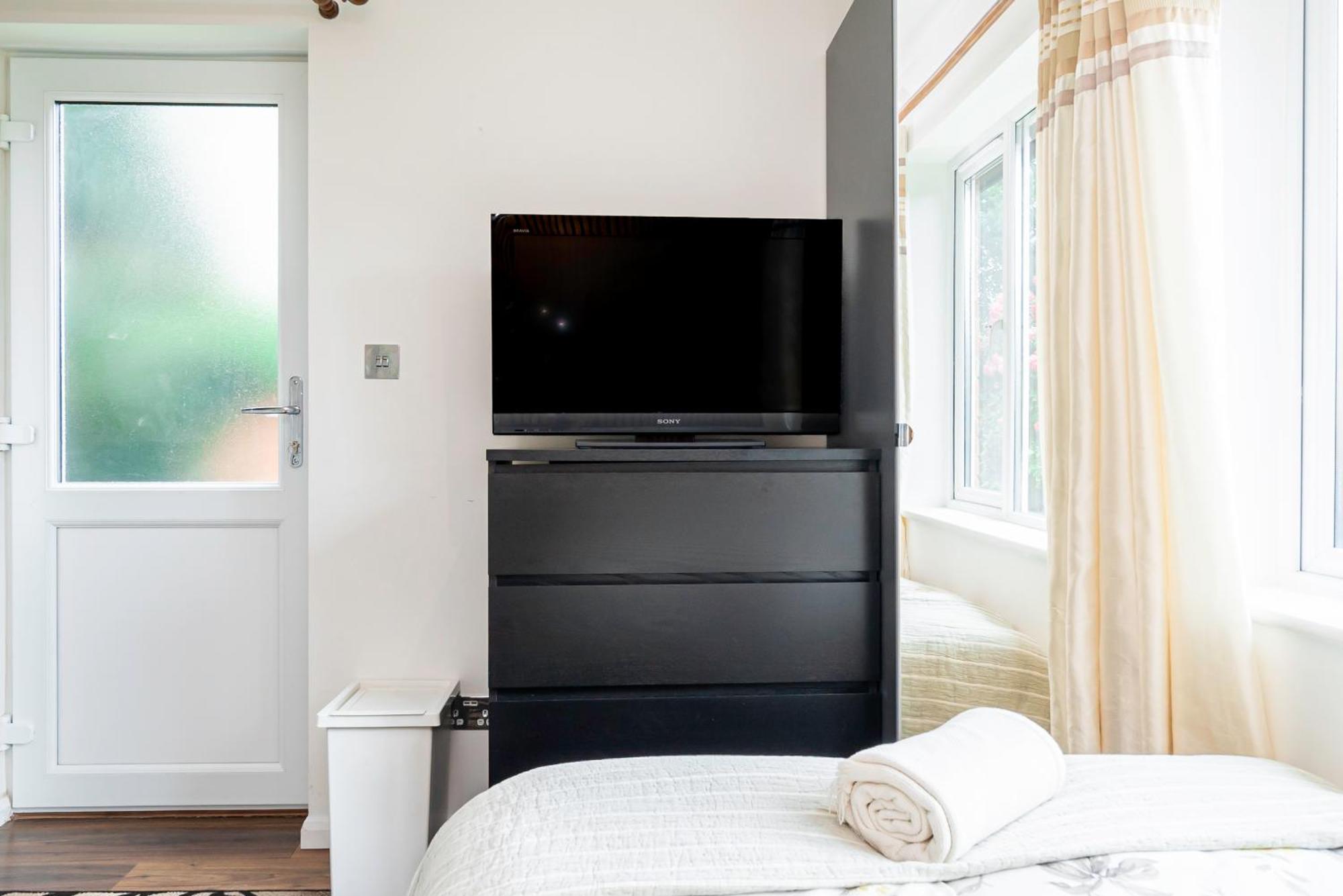 Earley Luxury Ensuite Room With Private Entrance Reading Luaran gambar
