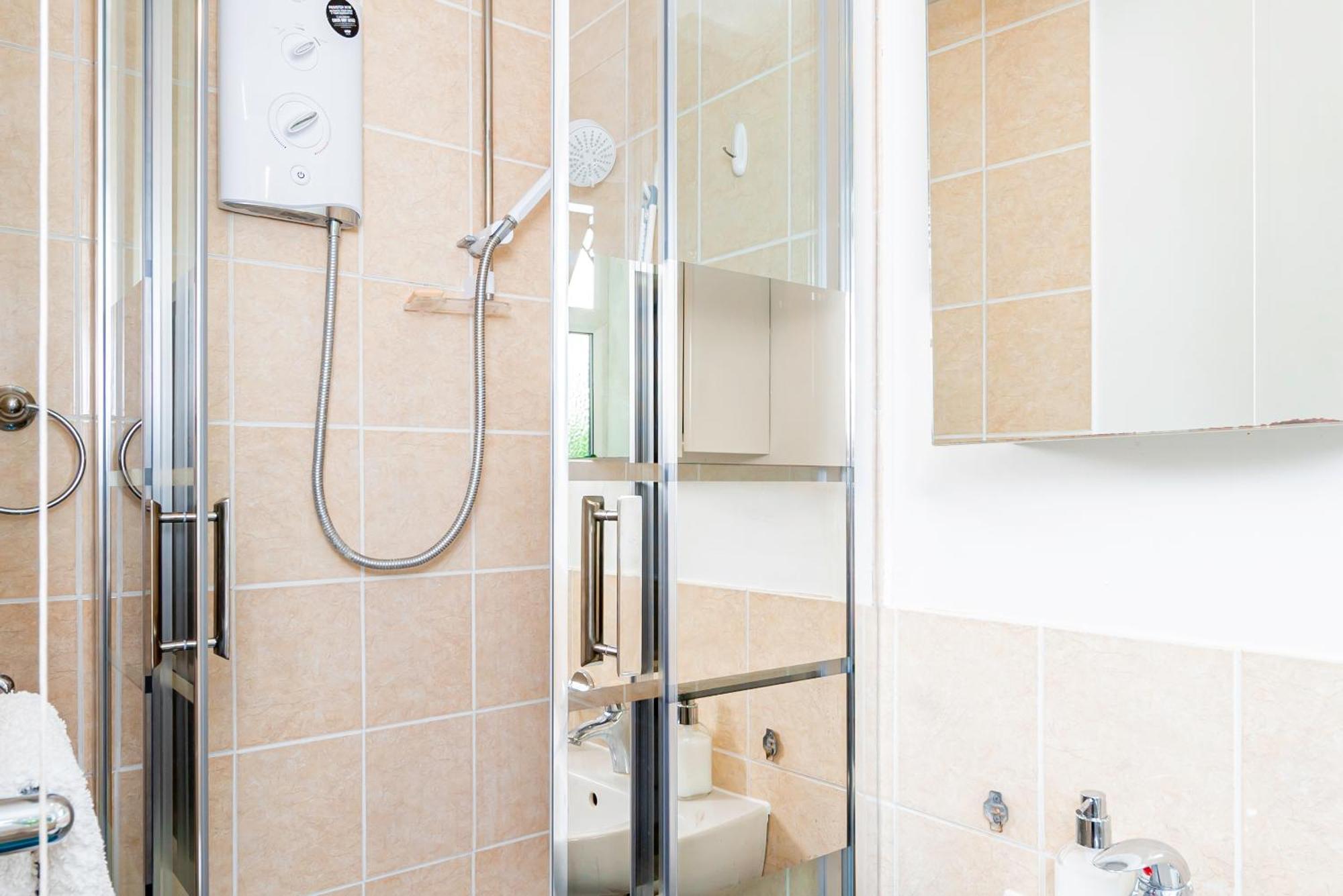 Earley Luxury Ensuite Room With Private Entrance Reading Luaran gambar